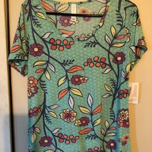 Lularoe classic tee